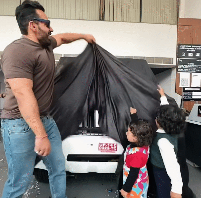Gaurav Taneja (Flying Beast) की शानदार Car Journey – 1 Pilot से Car Lover बनने तक की कहानी Gaurav Taneja with his new car